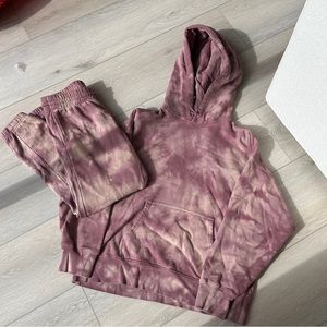 Aritzia TNA Sweatfleece Tie Dye Set